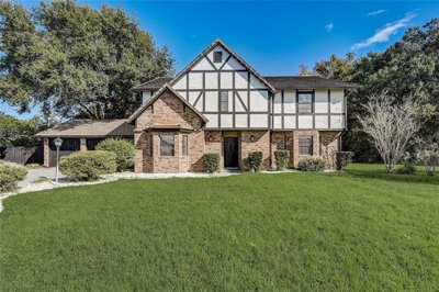 6 Bed Property for sale