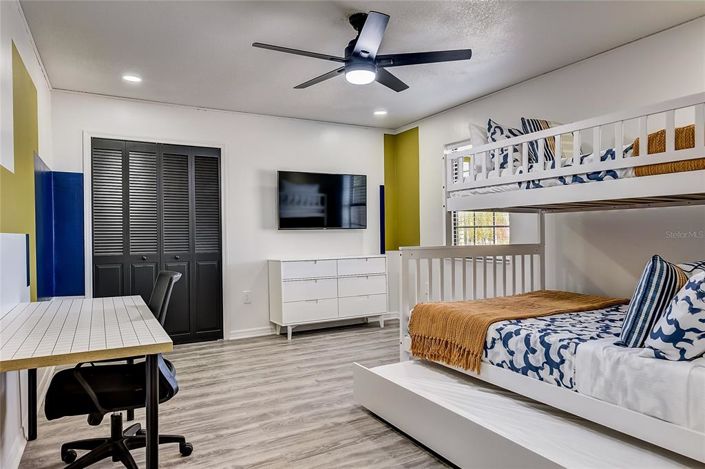 Image No.46-6 Bed Property for sale