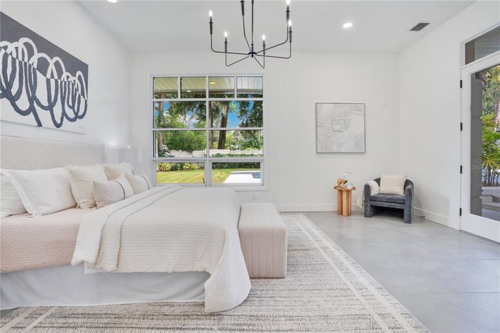 Image No.23-5 Bed Property for sale