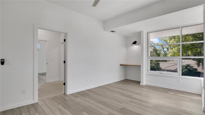 Image No.36-5 Bed Property for sale