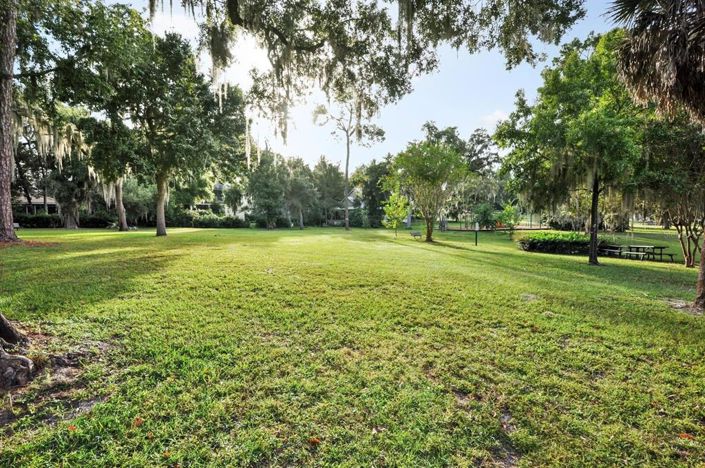 Image No.50-5 Bed Property for sale