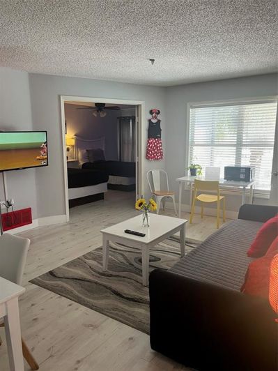 Image No.7-2 Bed Property for sale