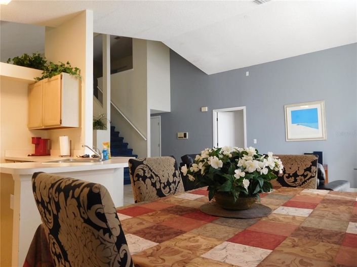 Image No.10-3 Bed Property for sale