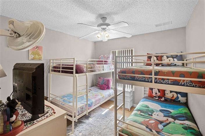 Image No.22-3 Bed Townhouse for sale