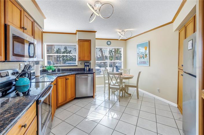 Image No.11-2 Bed Property for sale