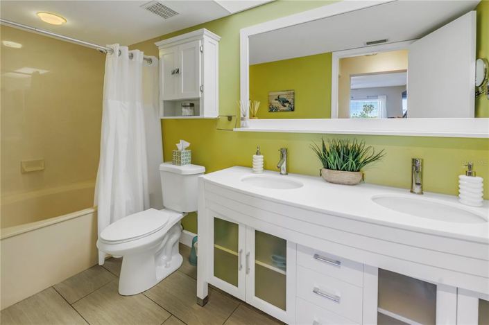 Image No.19-2 Bed Property for sale