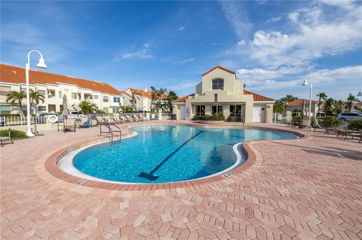 Image No.29-2 Bed Property for sale