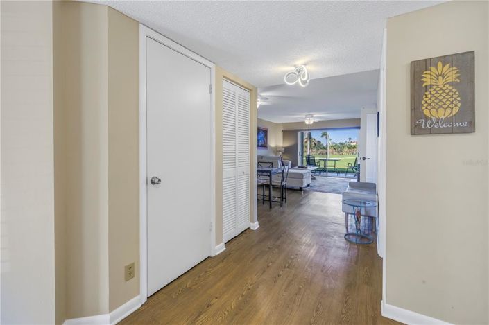 Image No.5-2 Bed Property for sale