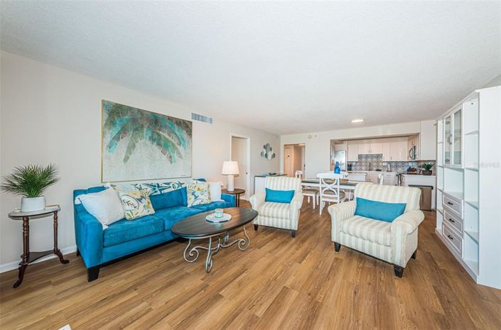 Image No.15-2 Bed Property for sale