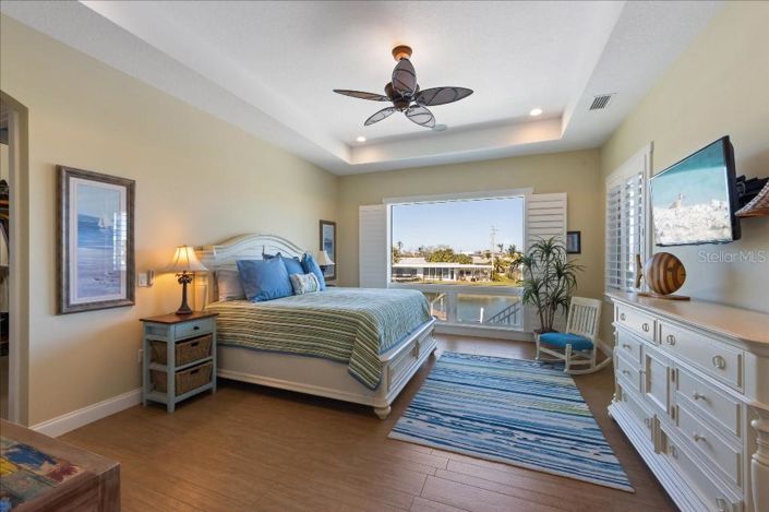 Image No.16-3 Bed Property for sale