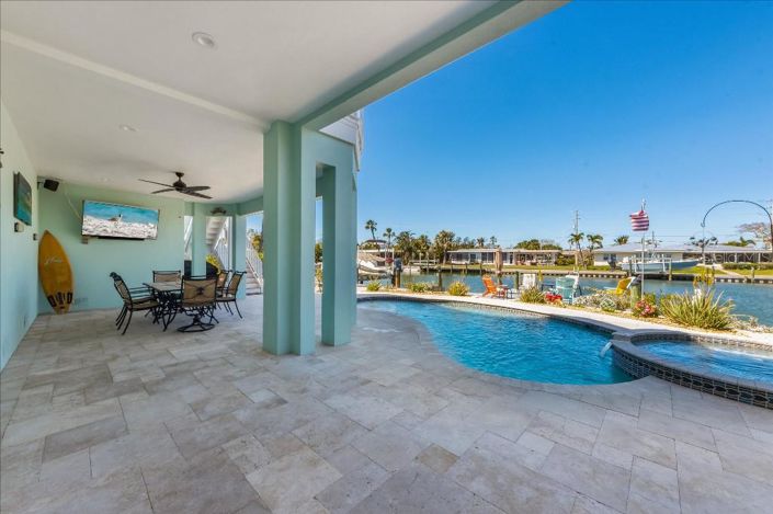 Image No.32-3 Bed Property for sale