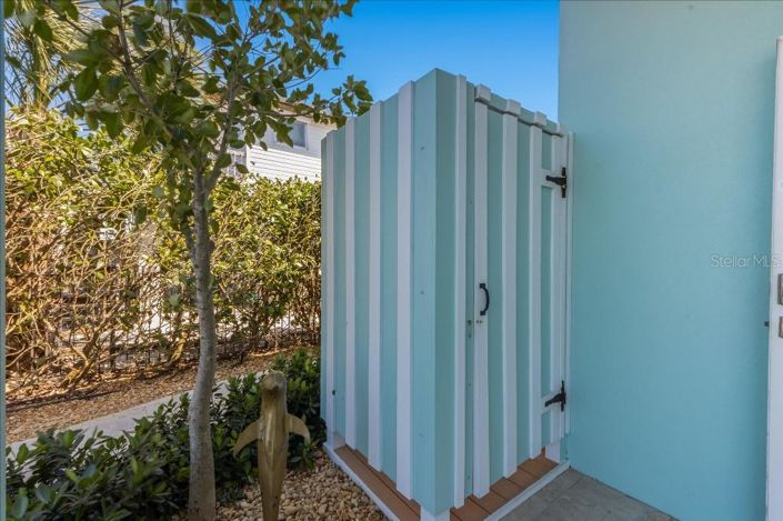 Image No.44-3 Bed Property for sale