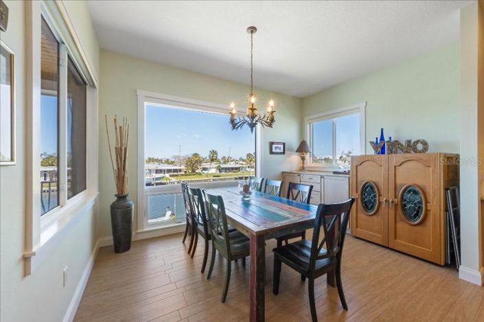 Image No.7-3 Bed Property for sale