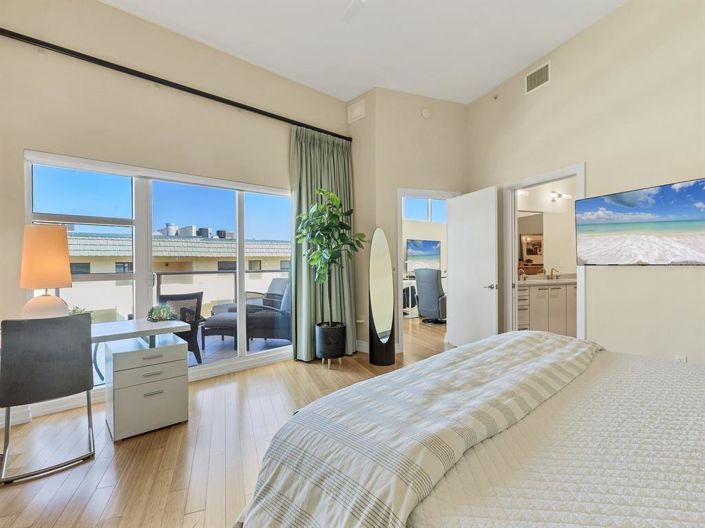 Image No.18-3 Bed Property for sale