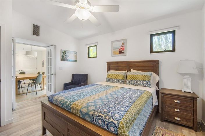 Image No.20-4 Bed Property for sale