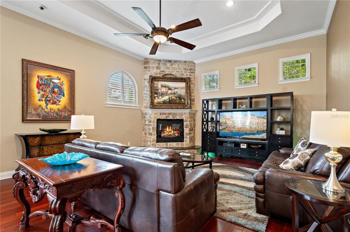 Image No.24-5 Bed Property for sale