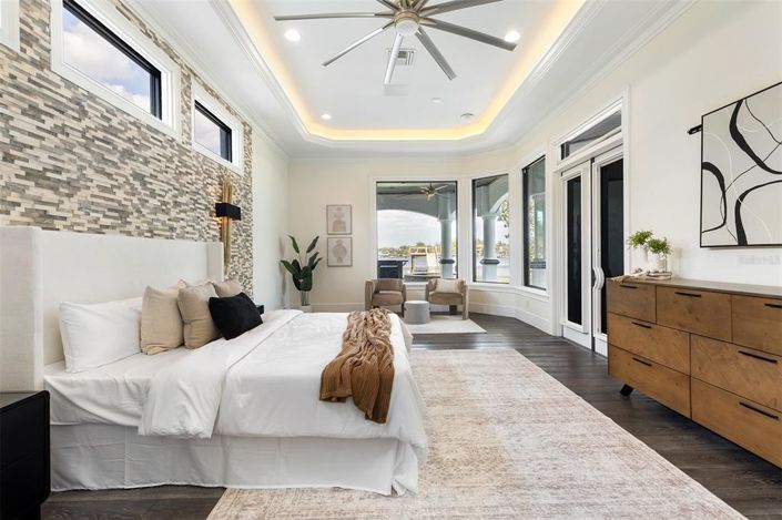 Image No.19-5 Bed Property for sale