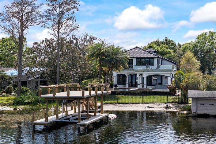 Image No.42-5 Bed Property for sale