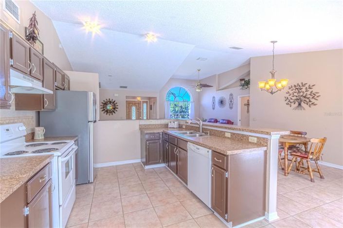 Image No.15-3 Bed Property for sale