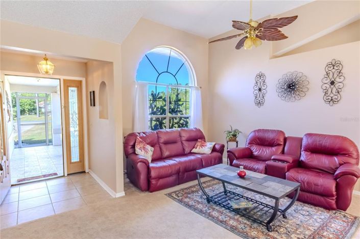 Image No.6-3 Bed Property for sale