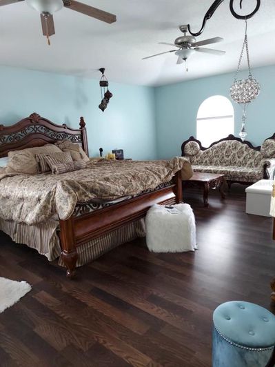 Image No.21-6 Bed Property for sale