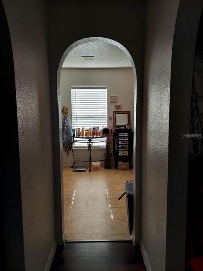 Image No.25-6 Bed Property for sale