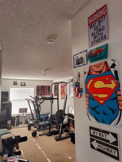 Image No.31-6 Bed Property for sale