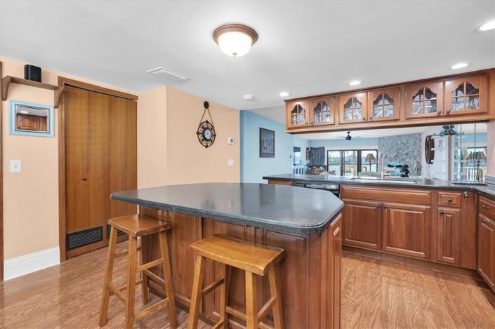 Image No.14-2 Bed Townhouse for sale