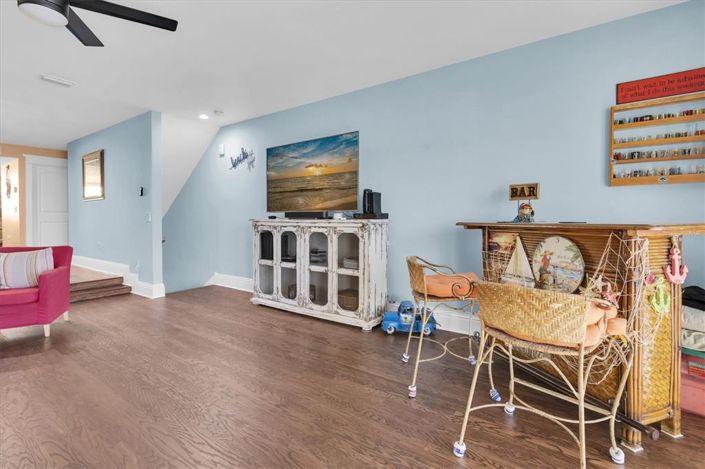 Image No.18-2 Bed Townhouse for sale