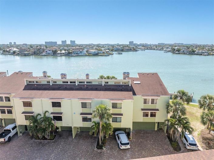 Image No.2-2 Bed Townhouse for sale