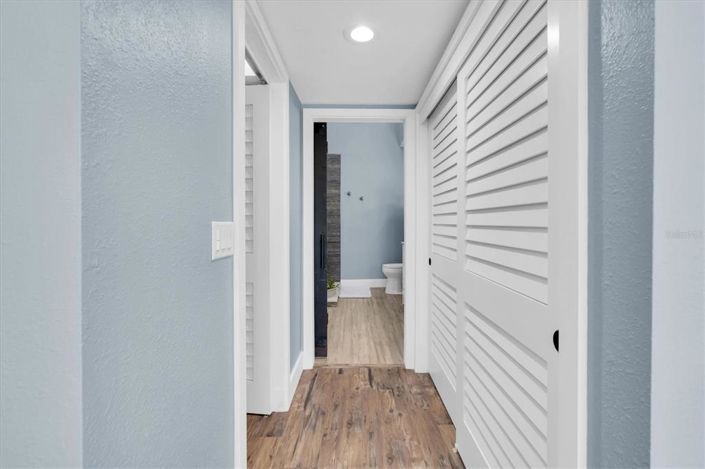 Image No.23-2 Bed Townhouse for sale