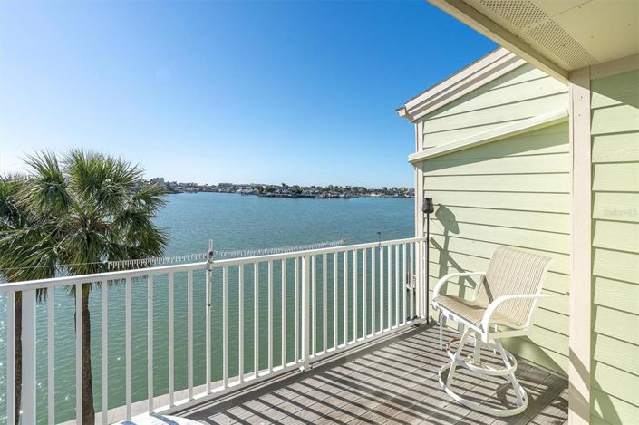 Image No.30-2 Bed Townhouse for sale