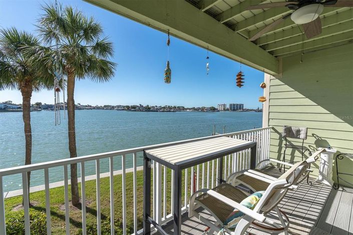 Image No.32-2 Bed Townhouse for sale