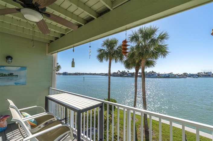 Image No.33-2 Bed Townhouse for sale