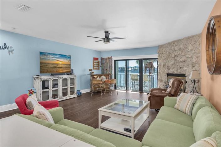 Image No.7-2 Bed Townhouse for sale