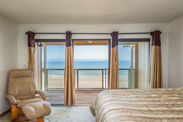 Image No.18-2 Bed Townhouse for sale