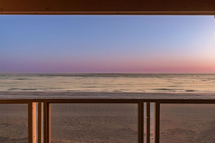 Image No.2-2 Bed Townhouse for sale