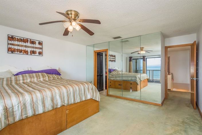 Image No.20-2 Bed Townhouse for sale