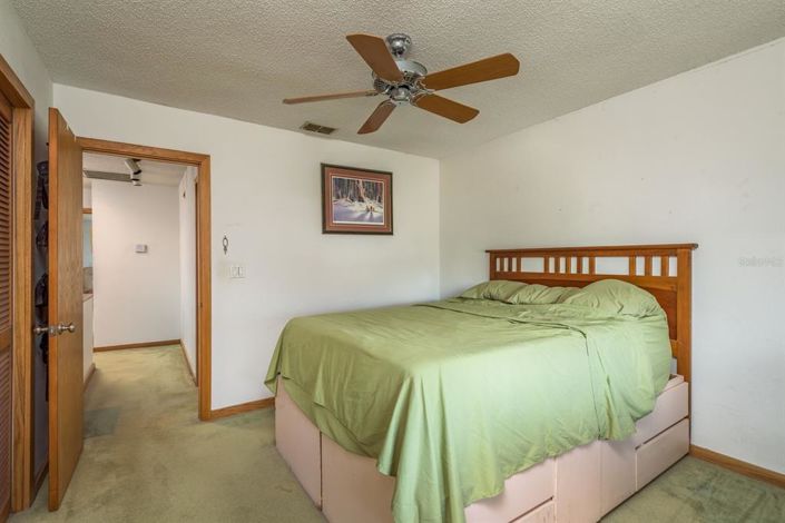 Image No.25-2 Bed Townhouse for sale