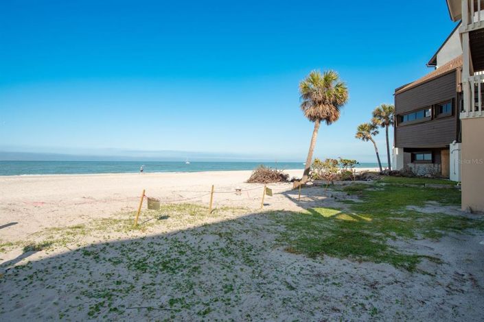 Image No.29-2 Bed Townhouse for sale