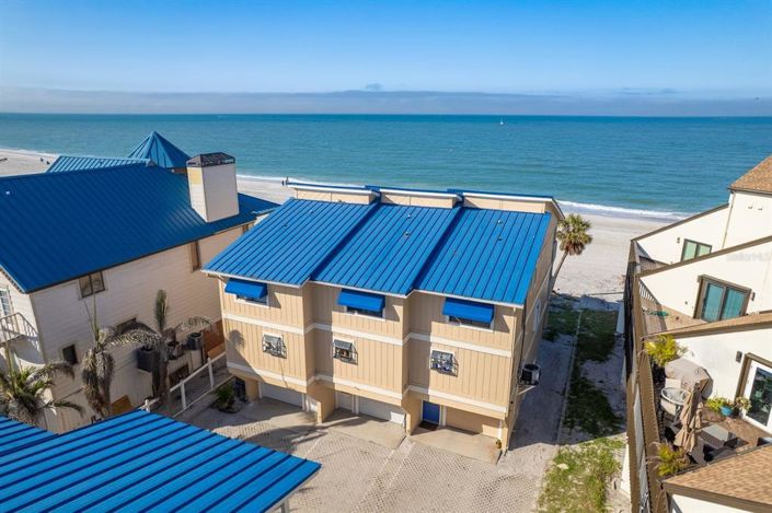 Image No.33-2 Bed Townhouse for sale