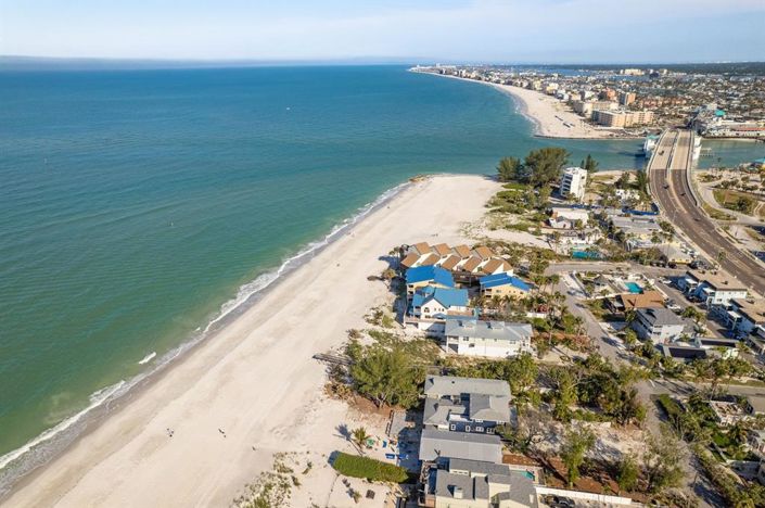 Image No.37-2 Bed Townhouse for sale