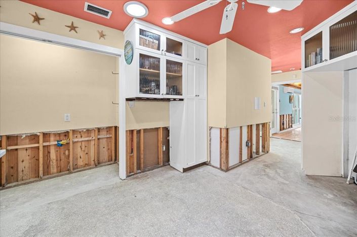 Image No.11-2 Bed Property for sale