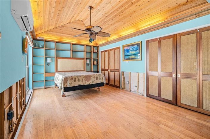 Image No.14-2 Bed Property for sale