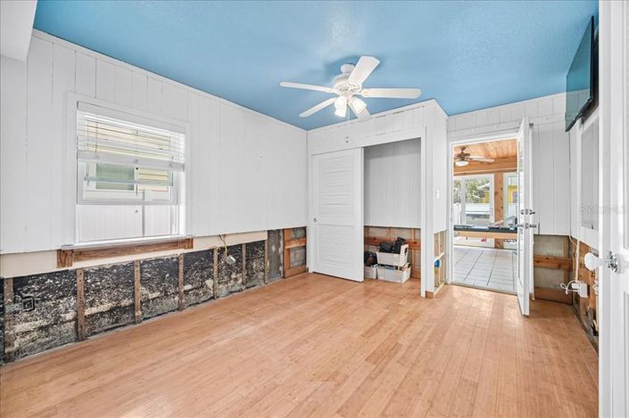 Image No.19-2 Bed Property for sale