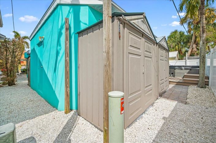 Image No.30-2 Bed Property for sale