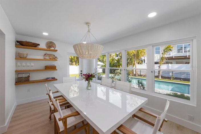 Image No.9-3 Bed Property for sale