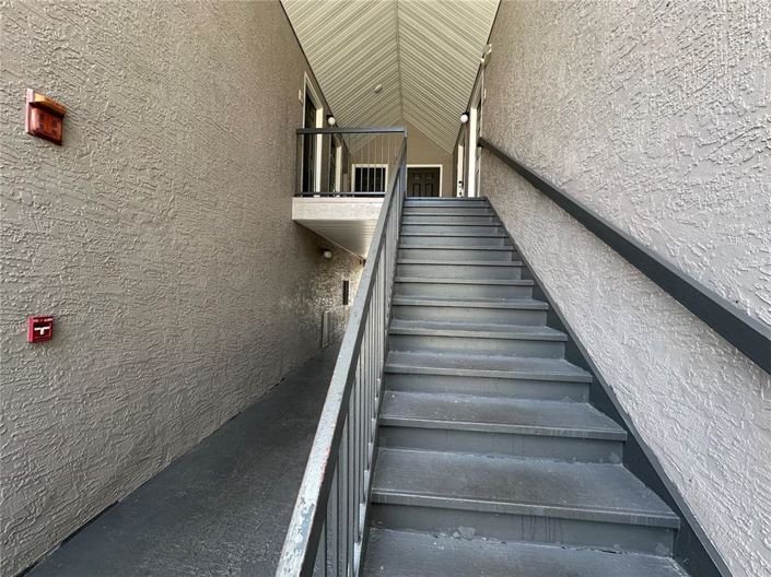 Image No.3-2 Bed Property for sale