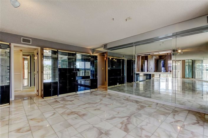 Image No.19-2 Bed Property for sale