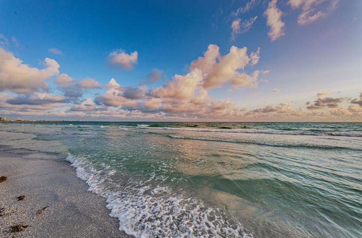 Image No.60-2 Bed Property for sale